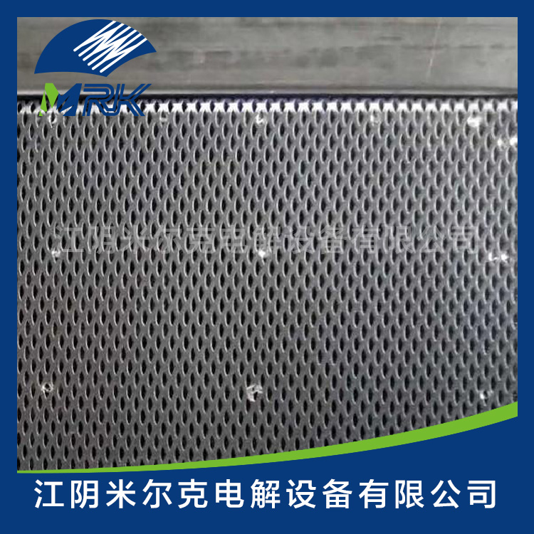 伍德电槽零极距改造1